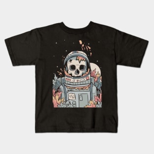 The forgotten astronaut Kids T-Shirt